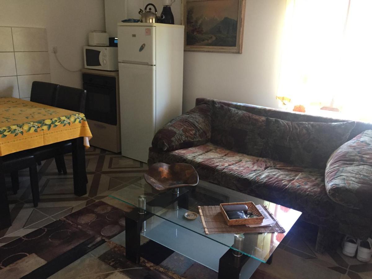 Villa Casa rustica cu terasa Mediaş Exterior foto